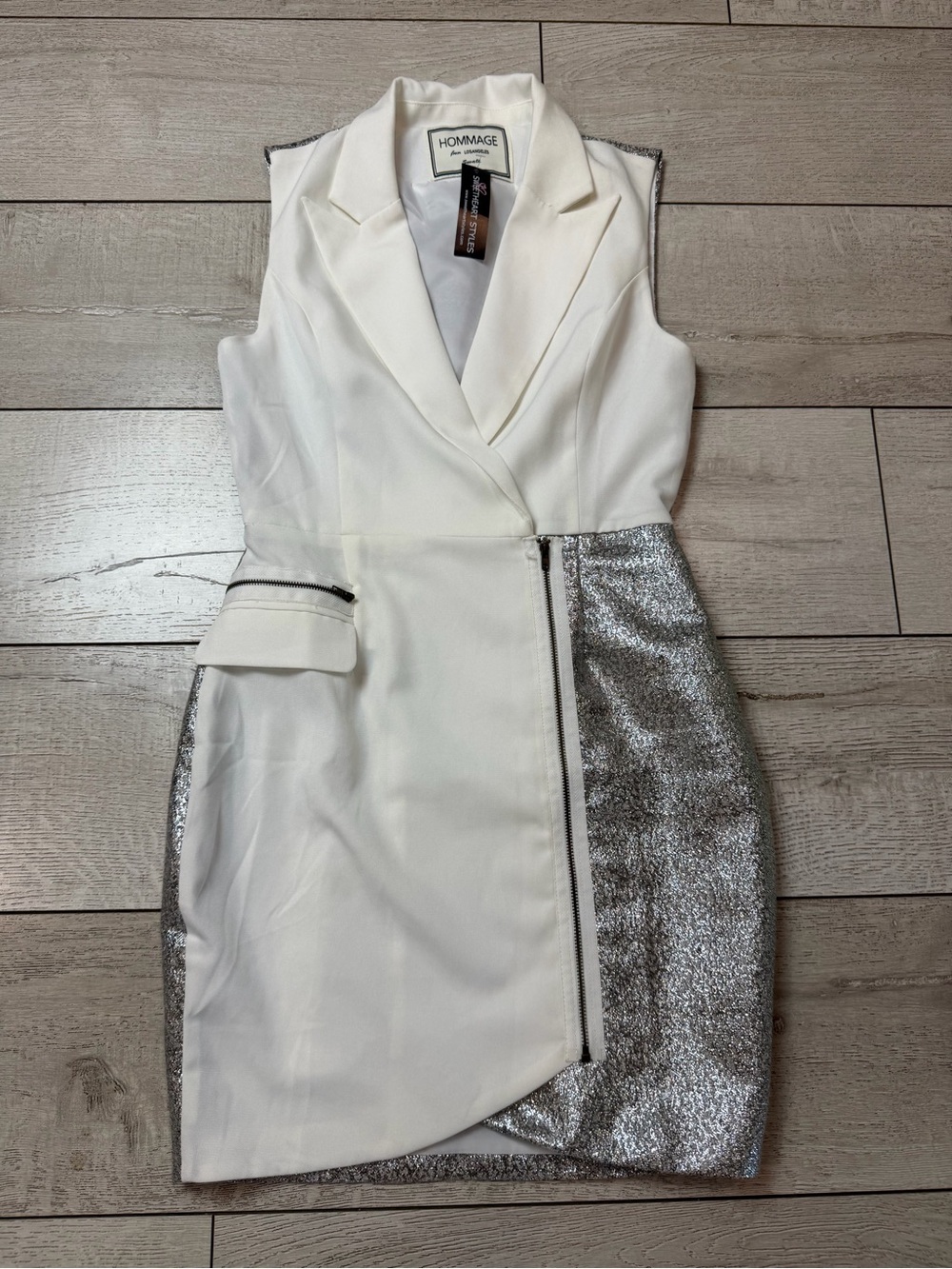 Hommage Los Angeles White & Silver Metallic Blazer Dress NWT Size Small